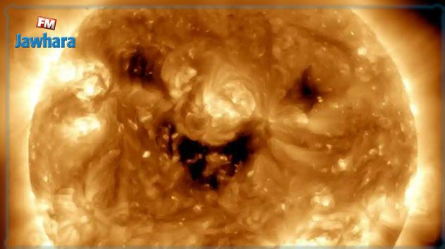 La Nasa Publie Une Image Du Soleil En Train De Sourire